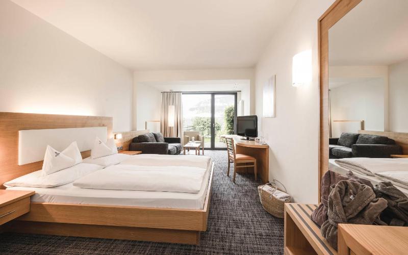 Superior Double Room image 1