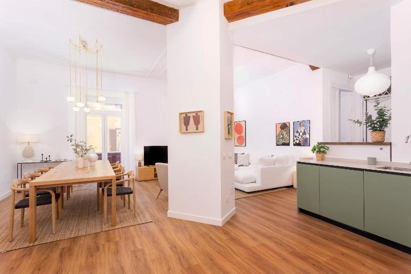 Apartment image 2