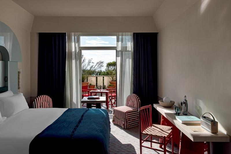 Superior Double or Twin Room with Terrace image 1