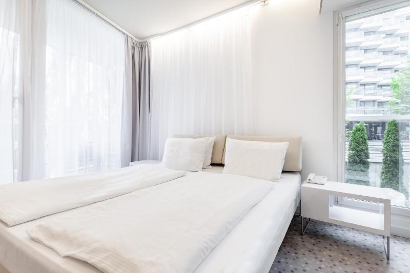 Standard Double or Twin Room image 3