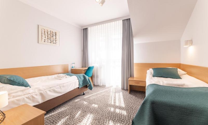 Twin Room image 1