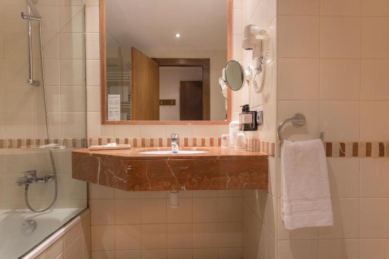 Double or Twin Room image 1