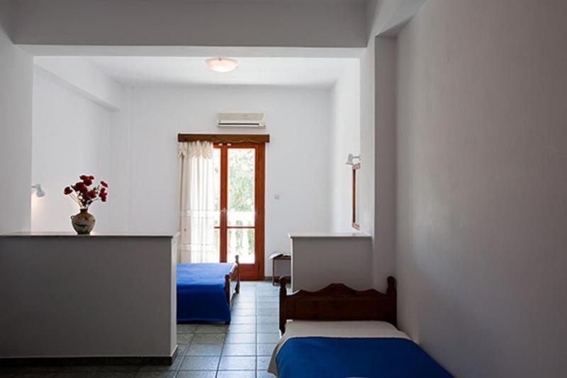 Triple Room image 3