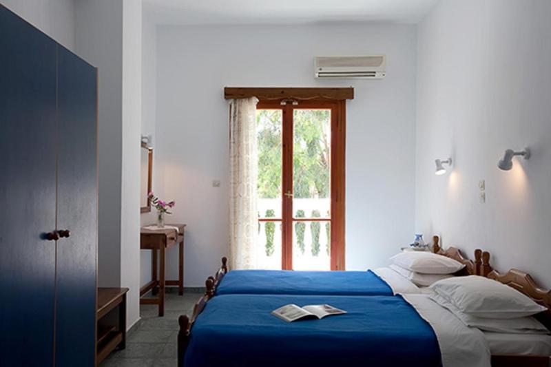 Twin Room image 2