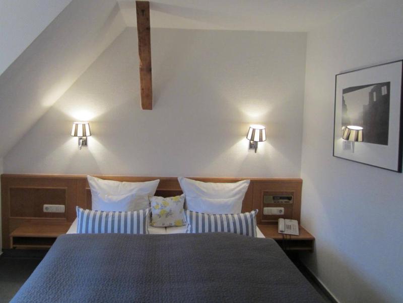 Single Room image 1