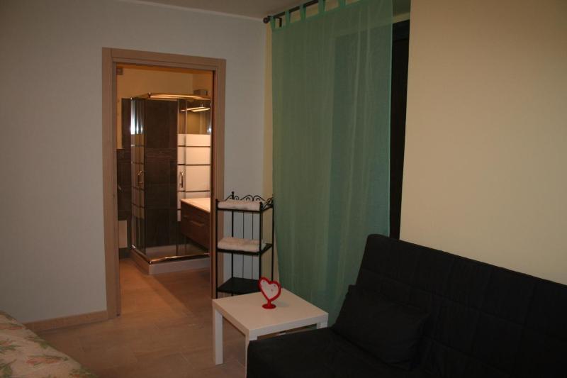 Superior Double Room with Balcony image 3