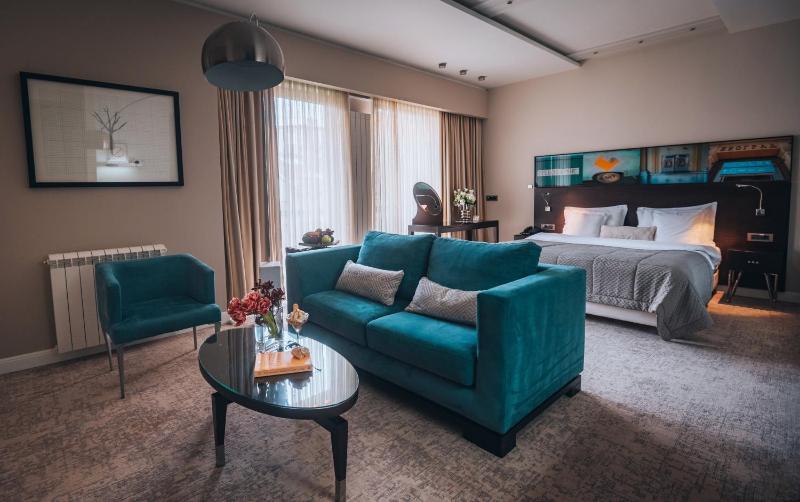 Junior Suite image 1