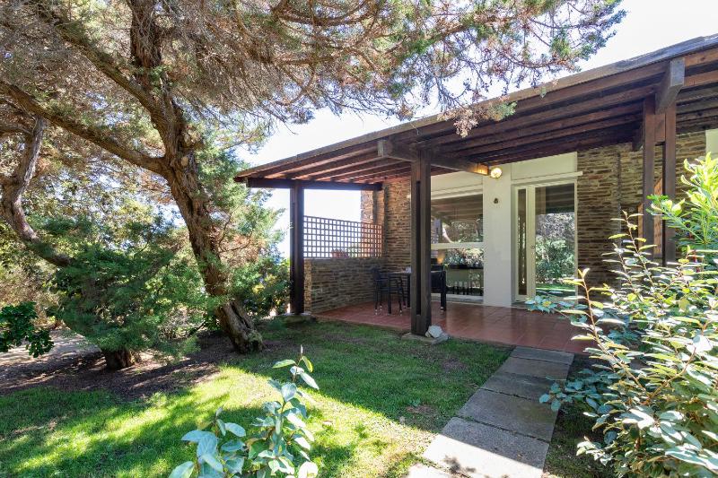 Studio with Garden (2 Adults) image 1