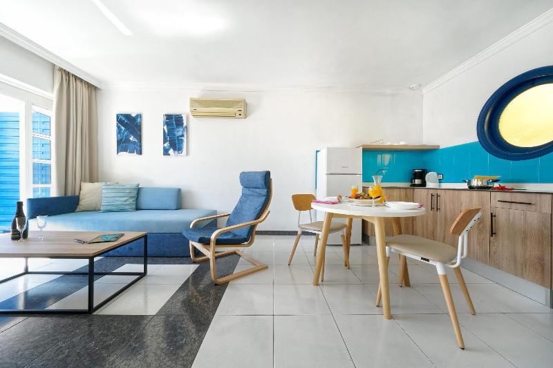 Superior Apartment image 1