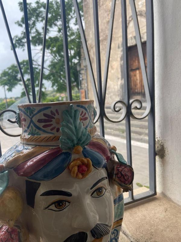 Deluxe Double Room image 4