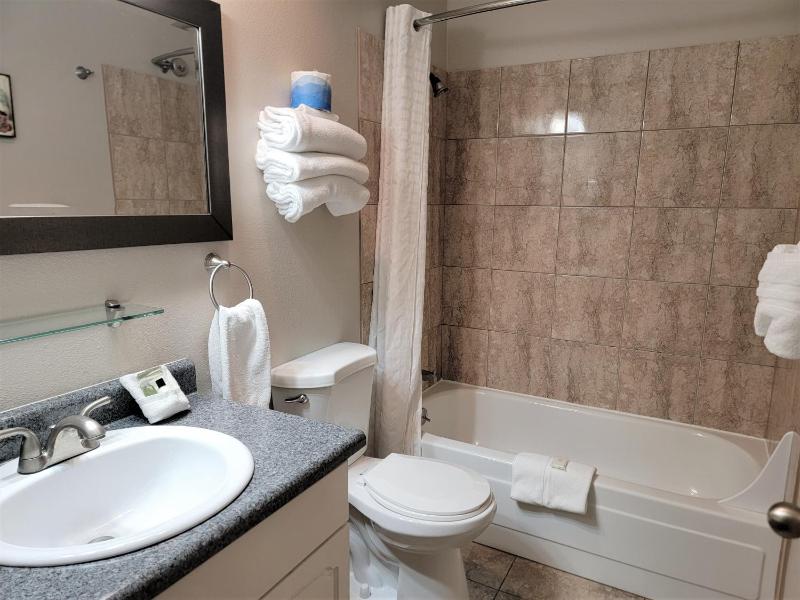 	1st Floor Condo - Dunes View (Non Pet Friendly) image 2