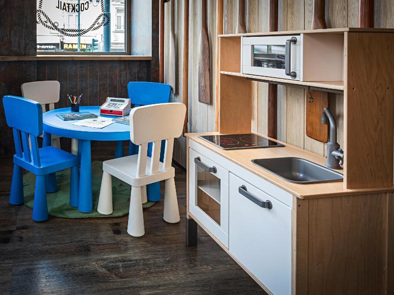 Triple Room with One Double Bed and One Single Bed image 4