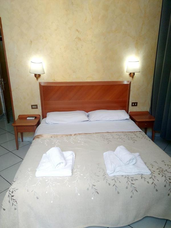Double or Twin Room image 1