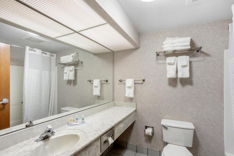 King Room - Non-Smoking image 2