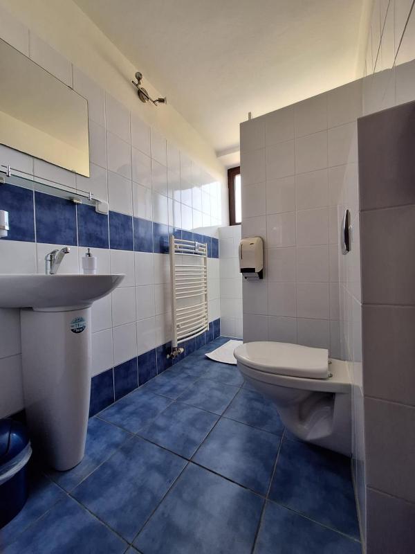 Double Room image 3