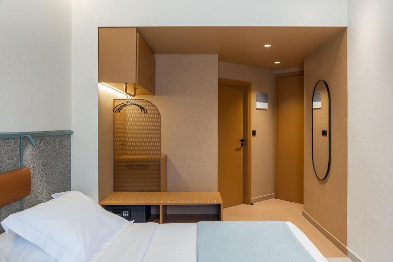 Superior Double or Twin Room image 2