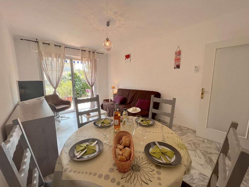 Appartement T2 avec Terrasse et Parking Privé à 300m de Port Fréjus - FR-1-226A-58 - image 7