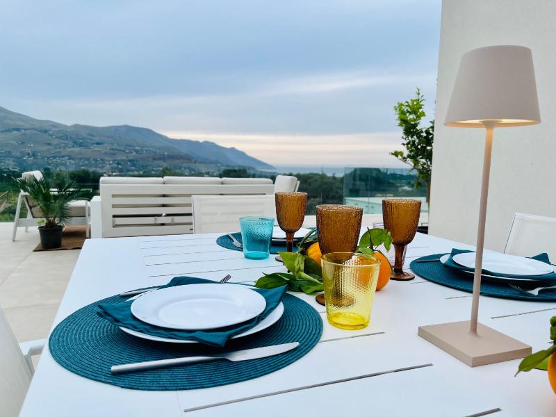 Curina Luxury Villa - Panoramic Pool Villa near Scopello - image 12