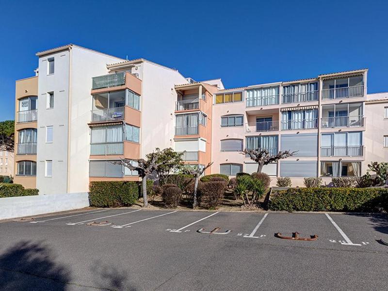 Studio Calme 2 Pers. à 100m Plage avec Parking Privé - FR-1-702-25 Images