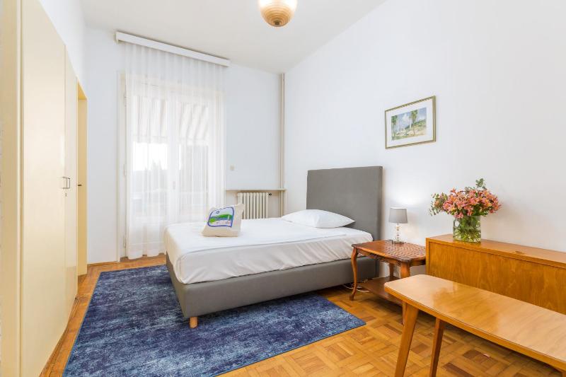 Single Room with Sea View and Balcony image 1