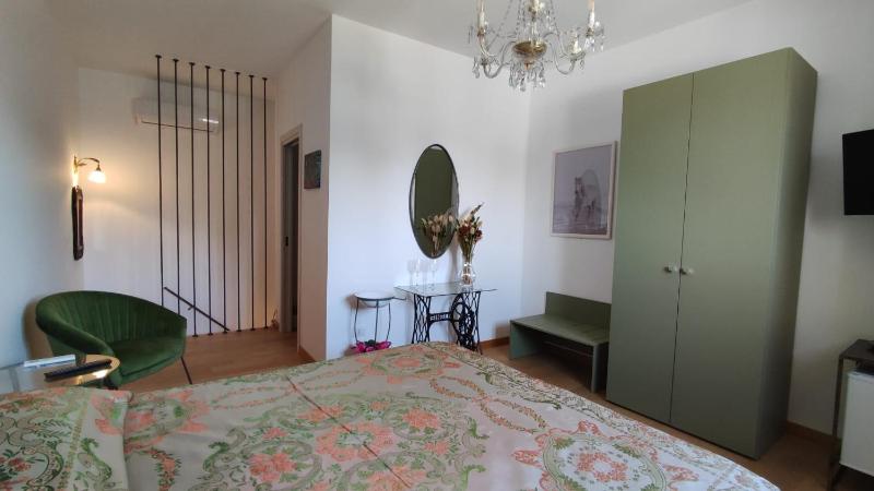 SUITE VITTORIO VENETO - image 23