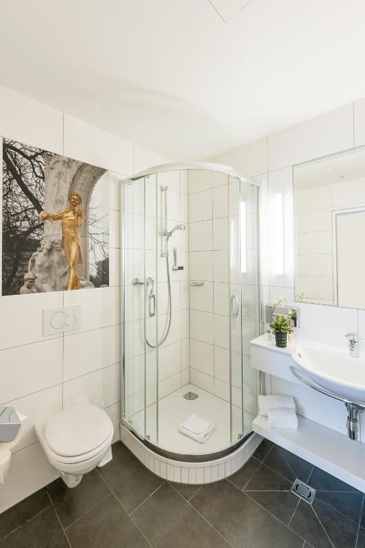Classic Single Room image 3