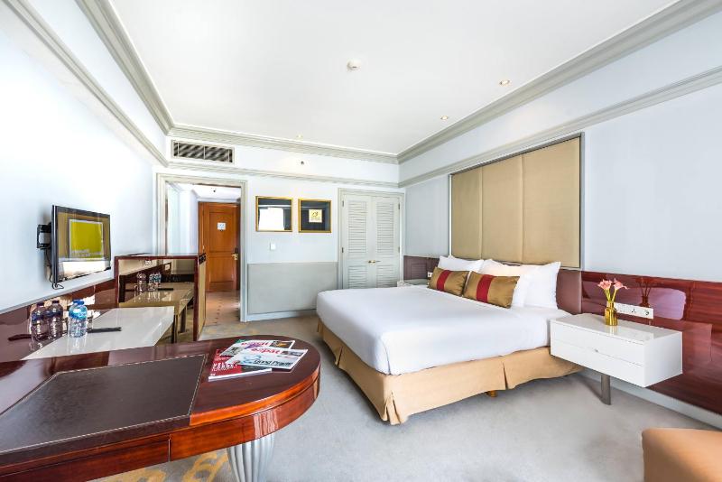 Grand Deluxe Room