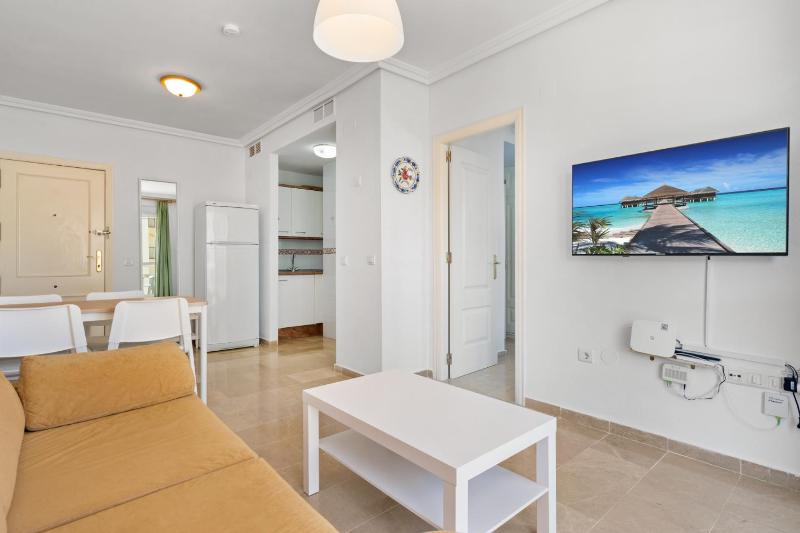 City apartment with pool by Costarentals - Ref 216 - image 3