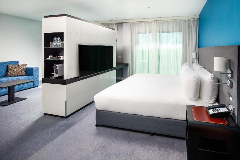 Junior Suite image 2