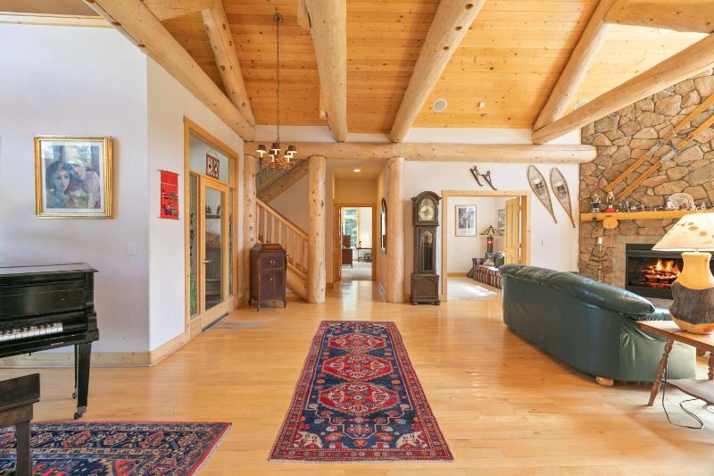 Hohenmark Haus Home: Great Year-Round Location - image 17