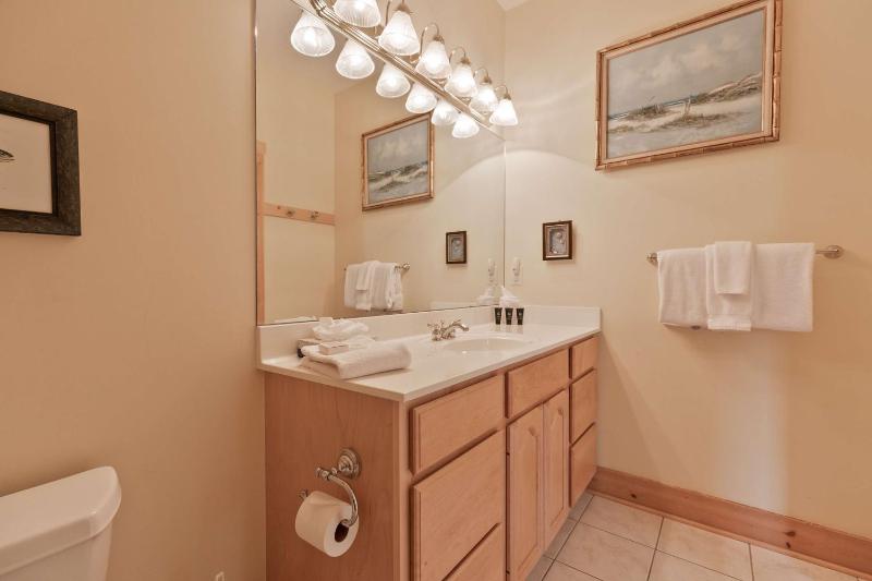 Hohenmark Haus Home: Great Year-Round Location - image 29