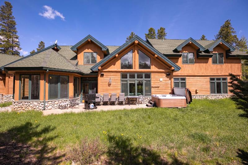 Hohenmark Haus Home: Great Year-Round Location - image 27