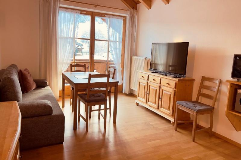 Apartment with Mountain View image 1