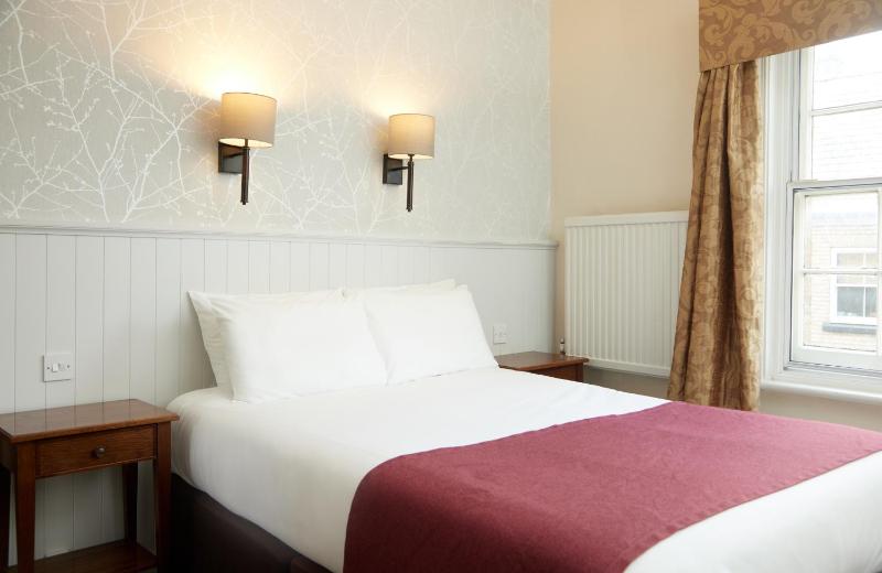 Double Room image 1