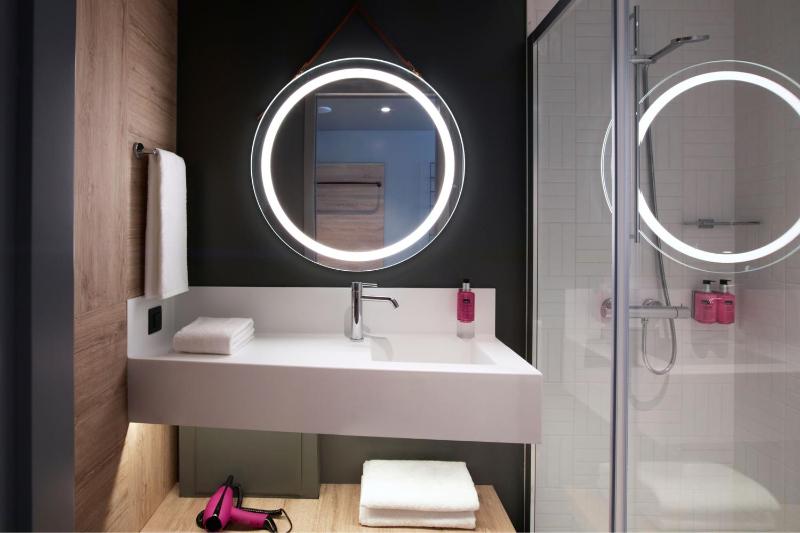 Moxy Athens City - image 8