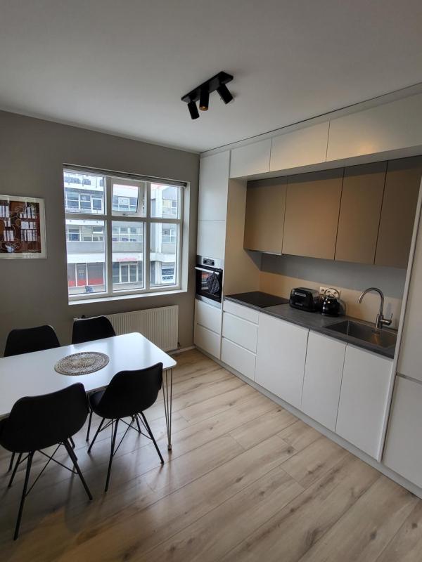 Astro Hverfisgata - image 13