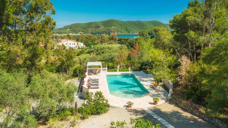 VILLA LACONELLA 8&4 Emma Villas - image 10