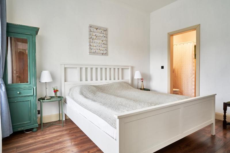 Double Room with Park View image 2