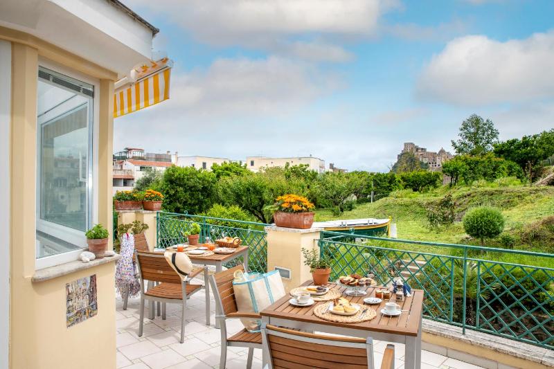 Villa with Garden View image 4