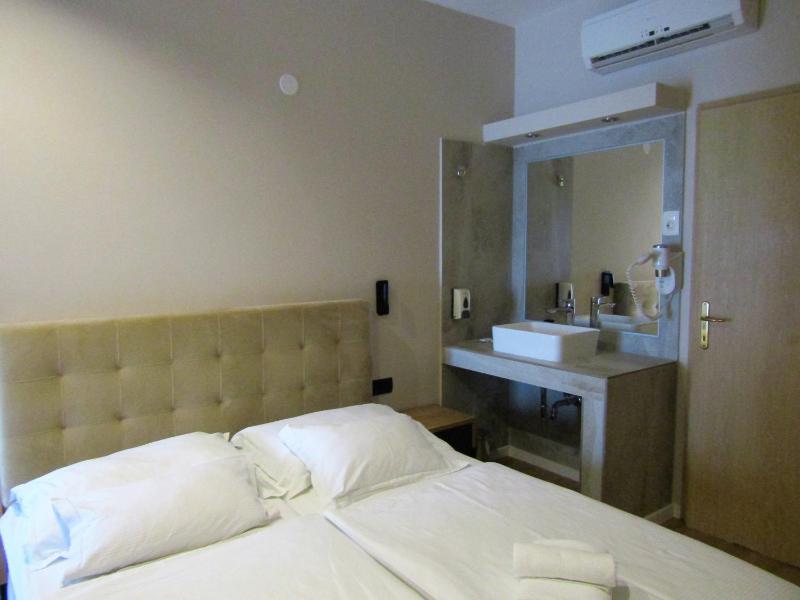Beach Hotel Božikovina - image 37