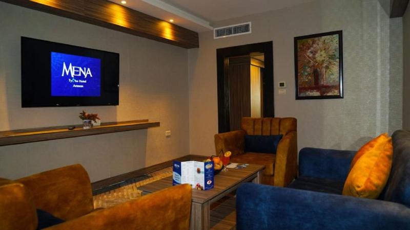 Executive Suite image 4