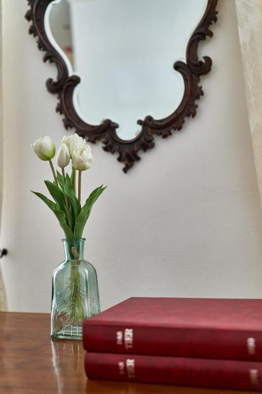 Double Room with Park View image 3