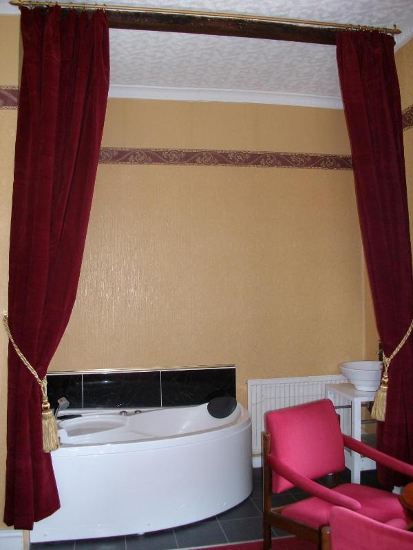 Superior Double Room with Sea View image 4