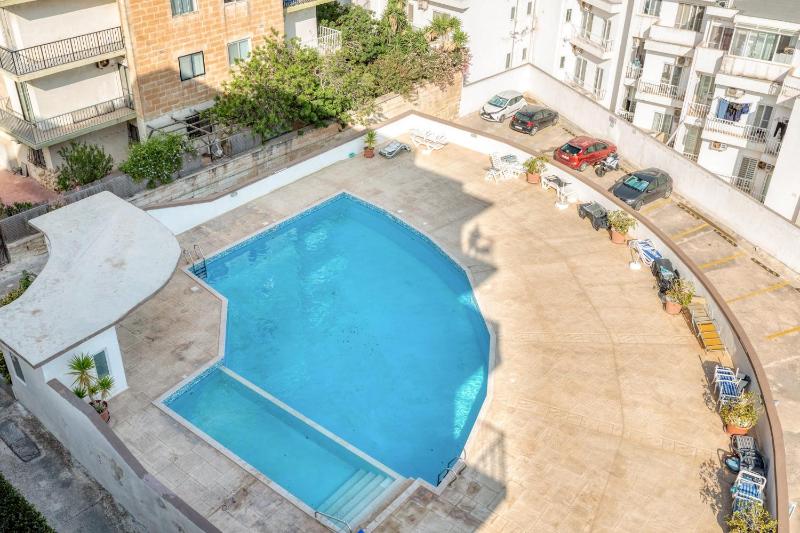 Pool Apartment - image 11