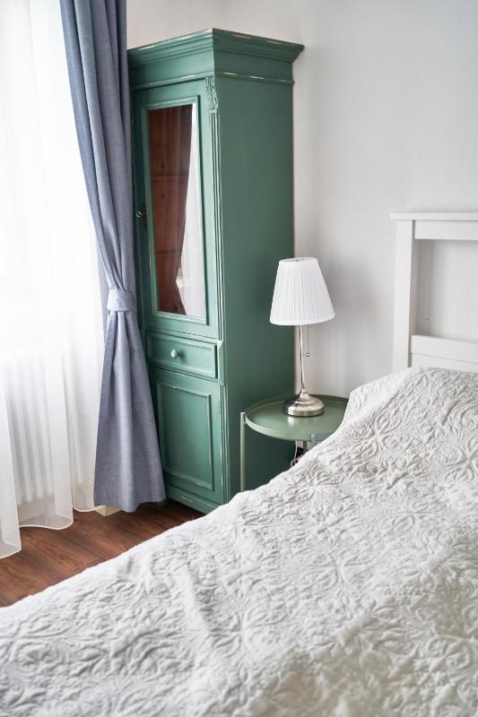 Three-Bedroom House image 4