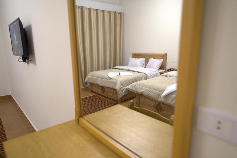 Central Cairo Hotel - image 7