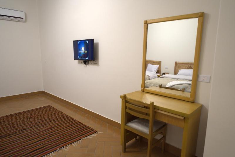 Central Cairo Hotel - image 8