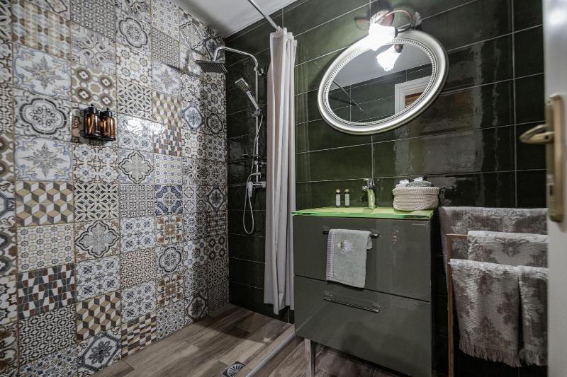 Cicones Boutique Apartments - image 31