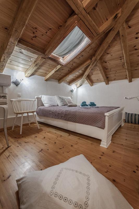 Cicones Boutique Apartments - image 20