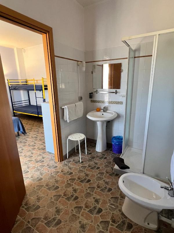 Double Room with Terrace image 4